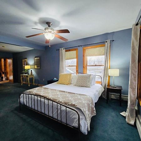 Point Au Roche Lodge 普拉茨堡 外观 照片