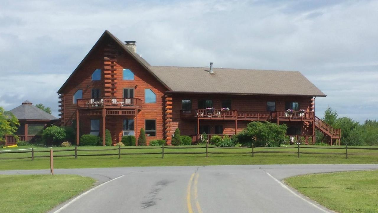 Point Au Roche Lodge 普拉茨堡 外观 照片