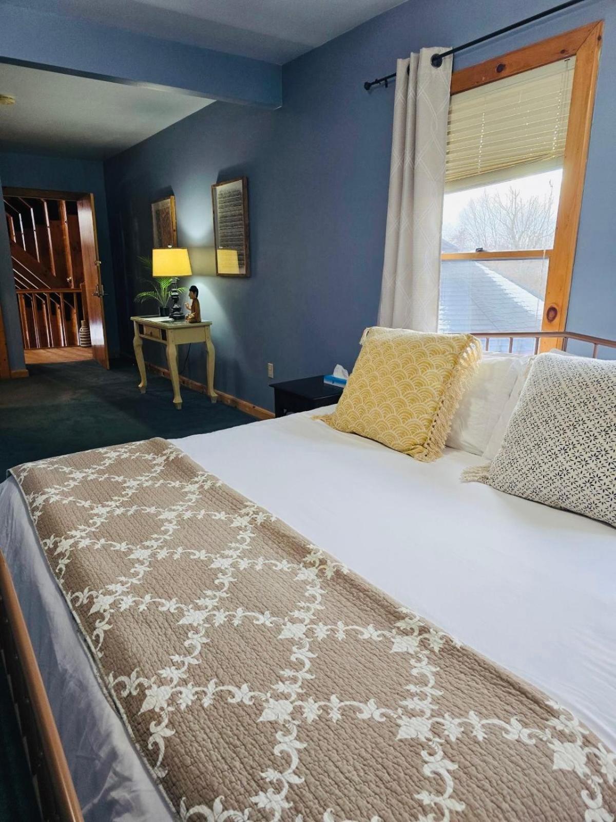 Point Au Roche Lodge 普拉茨堡 外观 照片